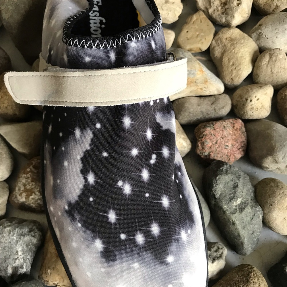 Fashion Water Shoes Size 10.5